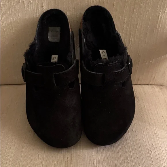 Birkenstock Boston Genuine Shearling Lined Clog -Black Size 41.  Almost new - Picture 2 of 8